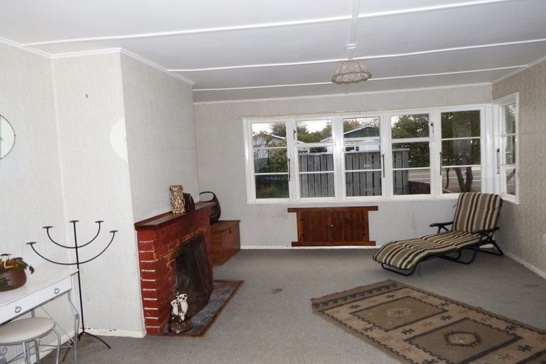 Photo of property in 2 Lambert Street, Marton, 4710