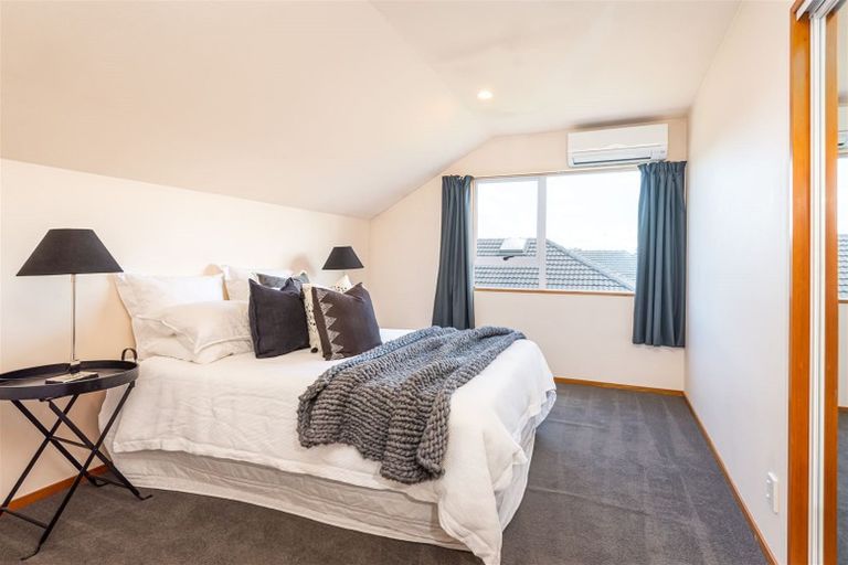 Photo of property in 33 Coniston Avenue, Ilam, Christchurch, 8041