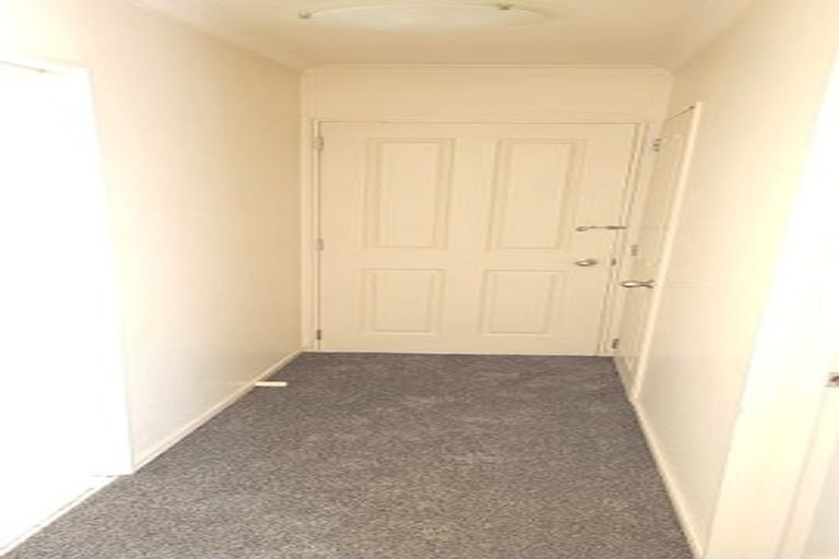 Photo of property in 3b Charlenne Close, Ranui, Auckland, 0612