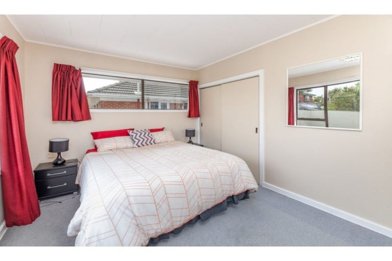 Photo of property in 417 Innes Road, Mairehau, Christchurch, 8052