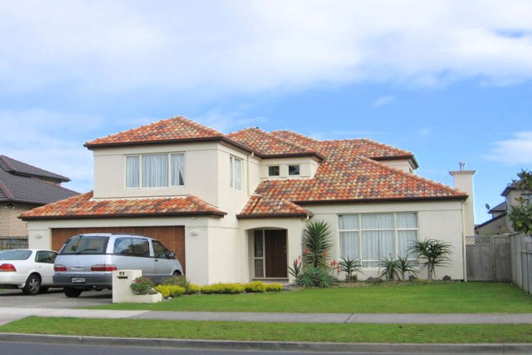 Photo of property in 55 Middlefield Drive, East Tamaki Heights, Auckland, 2016