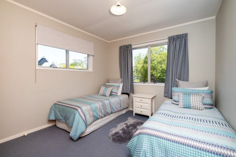 Photo of property in 37 James Cook Street, Havelock North, 4130