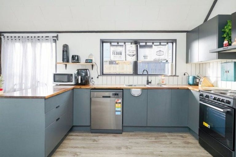 Photo of property in 15 Lauder Crescent, Heidelberg, Invercargill, 9812