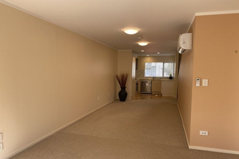 Photo of property in 17 Kona Crescent, Henderson, Auckland, 0610