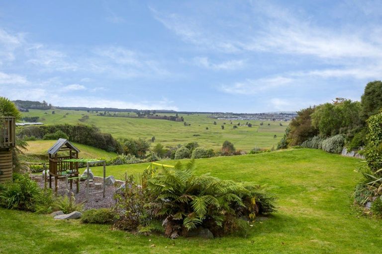 Photo of property in 108 Acacia Heights Drive, Acacia Bay, Taupo, 3385