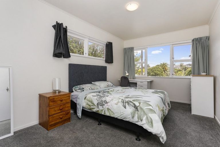Photo of property in 939 Beach Road, Torbay, Auckland, 0630