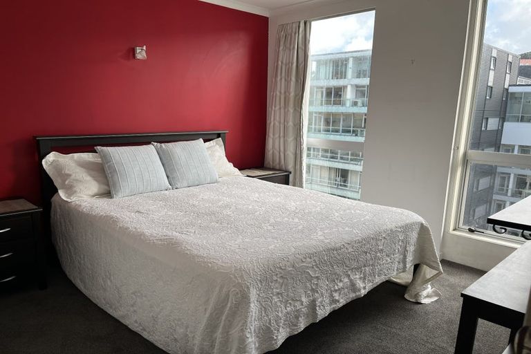 Photo of property in Terrace Heights Apartments, 11b/163 The Terrace, Wellington Central, Wellington, 6011