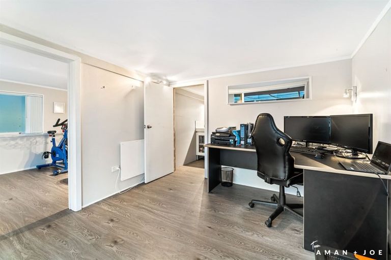 Photo of property in 739 Swanson Road, Swanson, Auckland, 0612