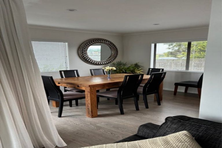 Photo of property in 105 Kaipara Portage Road, Riverhead, 0820