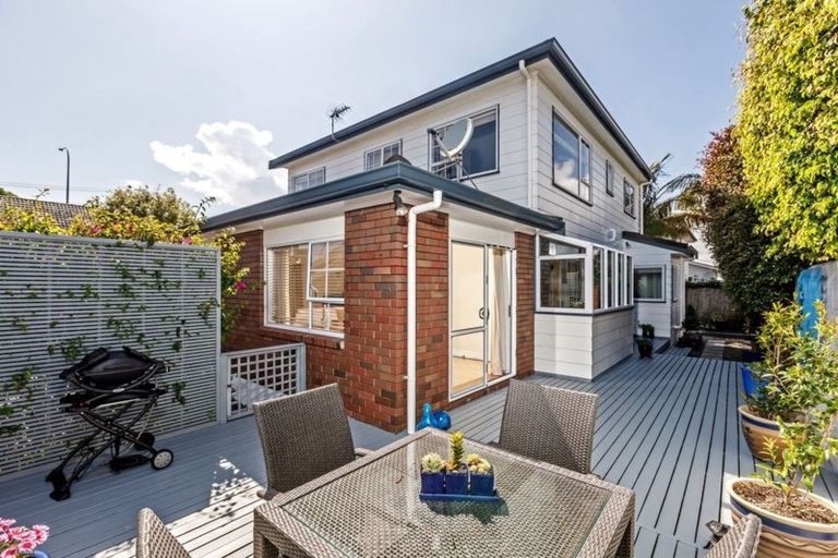 Photo of property in 1/26 Esmonde Road, Takapuna, Auckland, 0622