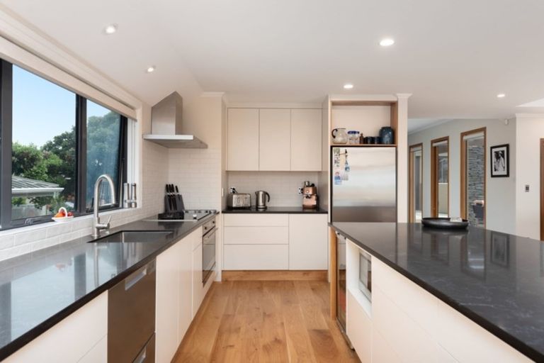 Photo of property in 85 Marine Parade, Mount Maunganui, 3116