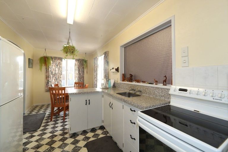 Photo of property in 32 Robinson Crescent, Tamatea, Napier, 4112