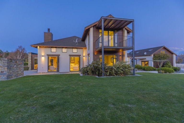 Photo of property in 1 Mount Gold Place, Wanaka, 9305