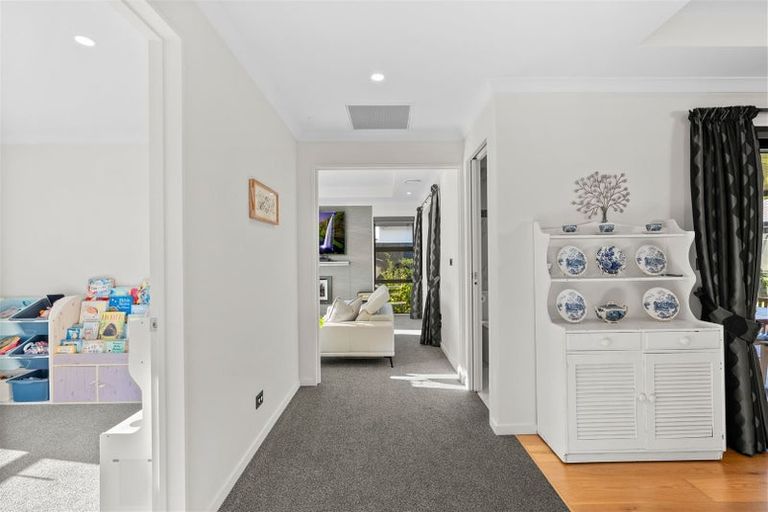 Photo of property in 10 Bronco Drive, Aidanfield, Christchurch, 8025