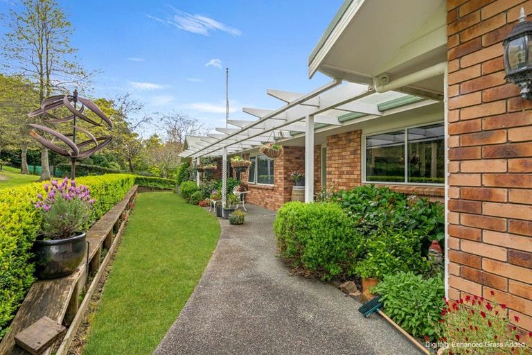 Photo of property in 11 Te Pahi River Drive, Paparoa, Maungaturoto, 0583