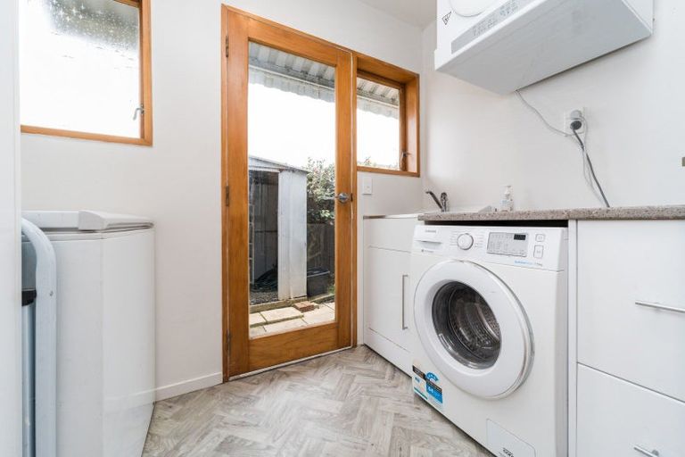 Photo of property in 32 Pioneer Highway, Awapuni, Palmerston North, 4412