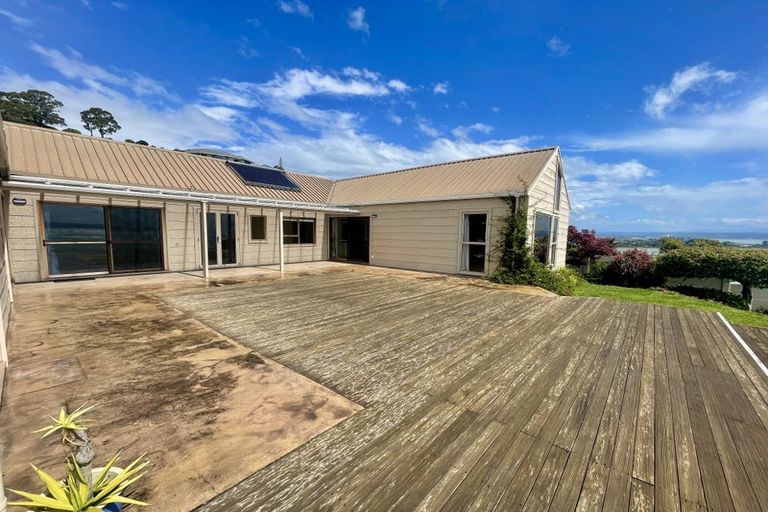 Photo of property in 14 The Cliffs, Britannia Heights, Nelson, 7010
