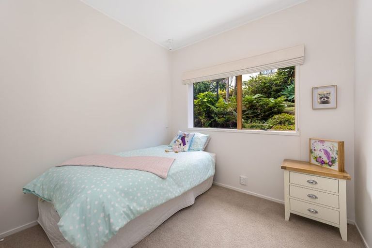 Photo of property in 23 King Richard Place, Browns Bay, Auckland, 0630