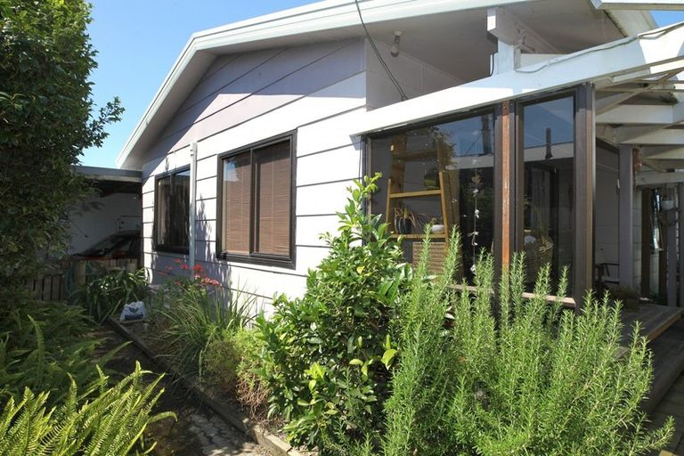 Photo of property in 52 Allens Lane, Clive, 4102