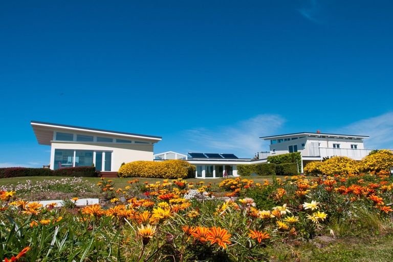 Photo of property in 65 Timoti Road, Waimarama, Havelock North, 4294