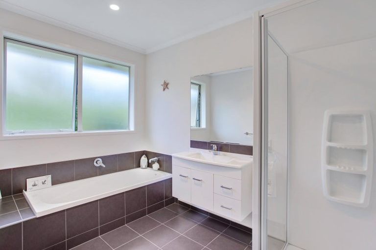 Photo of property in 61b Access Road, Kerikeri, 0230