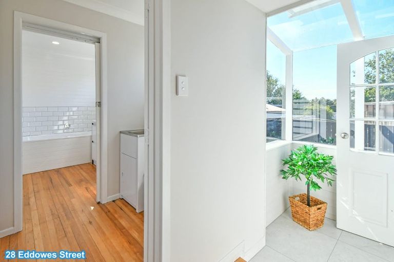 Photo of property in 28a Eddowes Street, Manurewa, Auckland, 2102