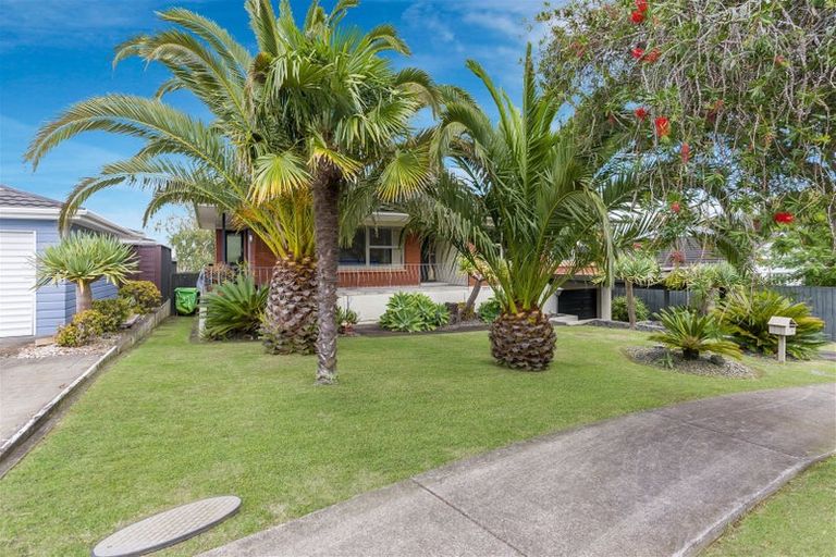 Photo of property in 3 Stansfield Place, Sunnyhills, Auckland, 2010