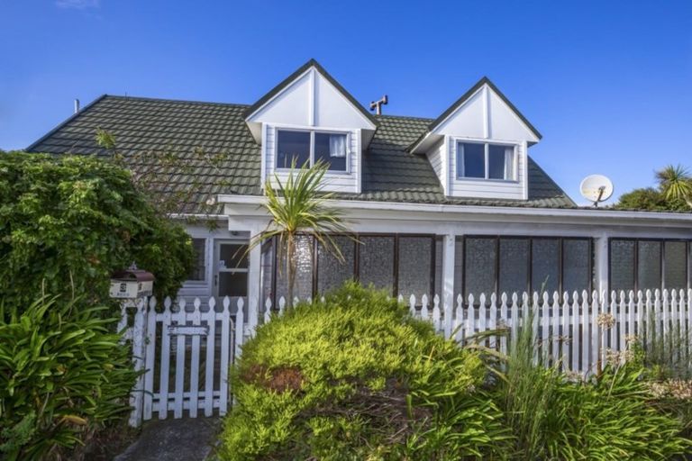 Photo of property in 3 Corlett Road, Plimmerton, Porirua, 5026