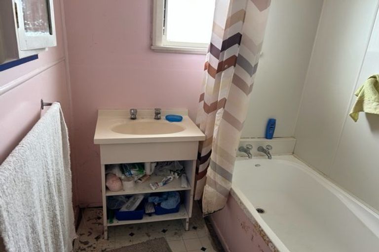 Photo of property in 5 Firth Crescent, Otara, Auckland, 2025