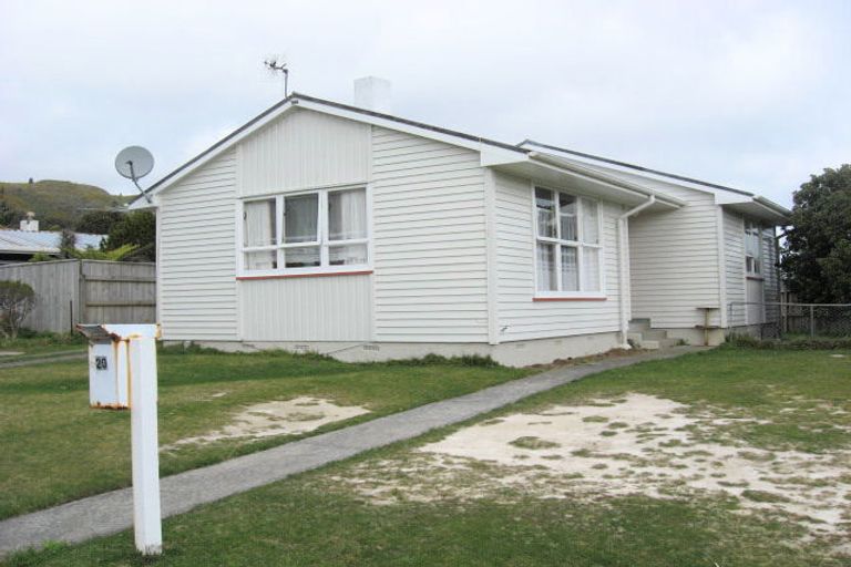 Photo of property in 20 Pencarrow Crescent, Wainuiomata, Lower Hutt, 5014