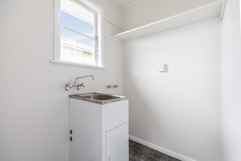 Photo of property in 334 Main Road, Tawa, Wellington, 5028