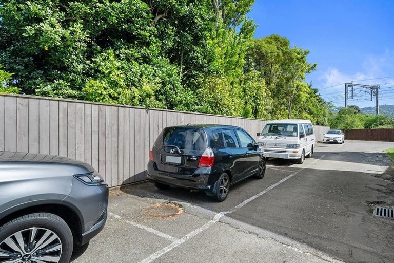 Photo of property in 71f Randwick Crescent, Moera, Lower Hutt, 5010