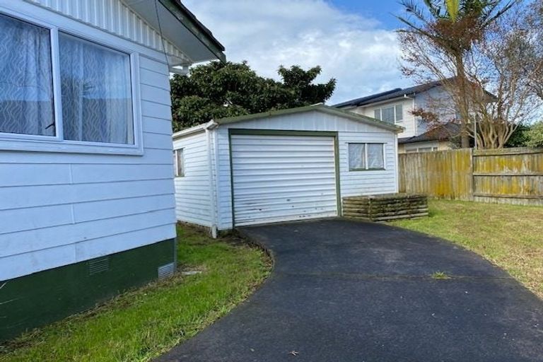 Photo of property in 83 Sunderlands Road, Half Moon Bay, Auckland, 2012