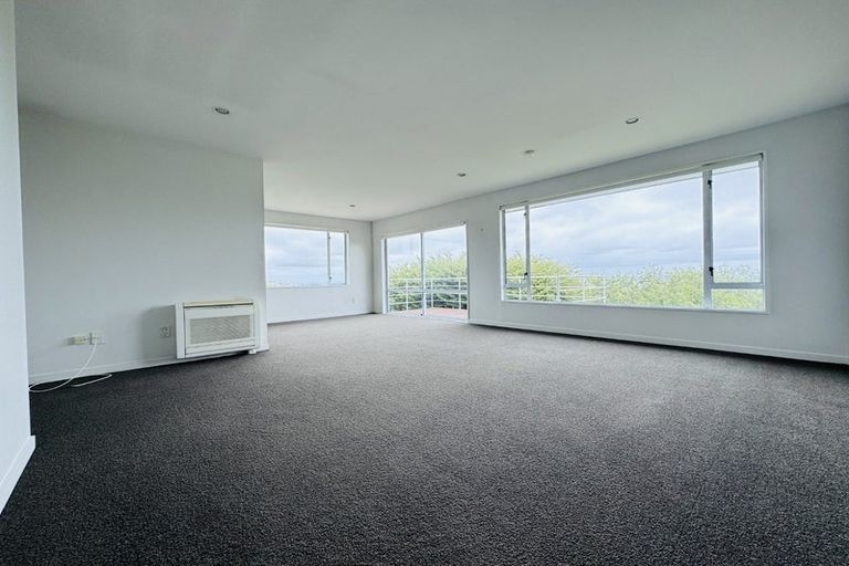 Photo of property in 118 Dyers Pass Road, Cashmere, Christchurch, 8022