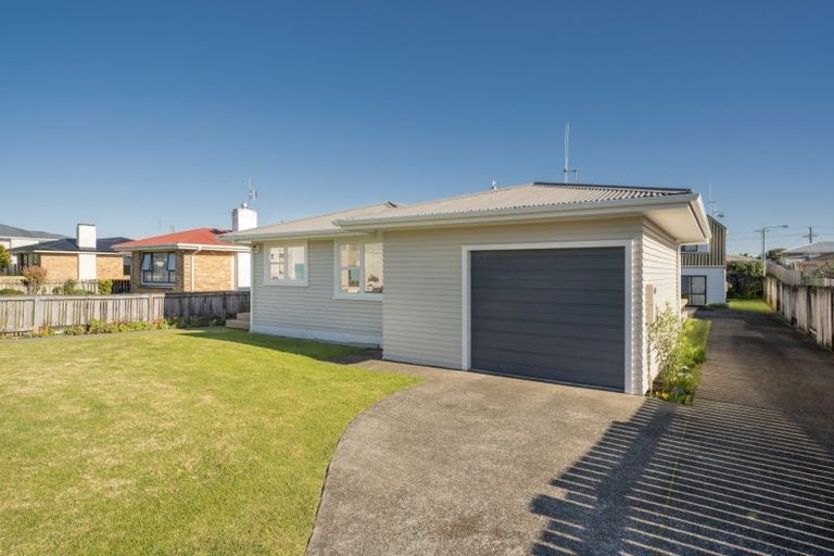 Photo of property in 17 Hayes Avenue, Gate Pa, Tauranga, 3112