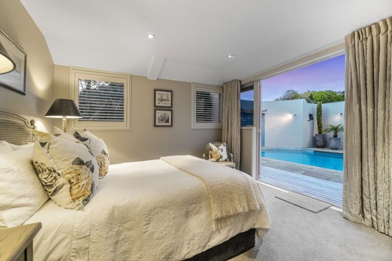 Photo of property in 2 Puriri Place, Sandspit, Warkworth, 0982