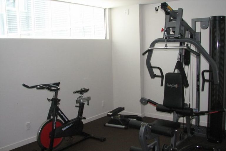 Photo of property in Montreaux Apartments, 4k/164 The Terrace, Wellington Central, Wellington, 6011