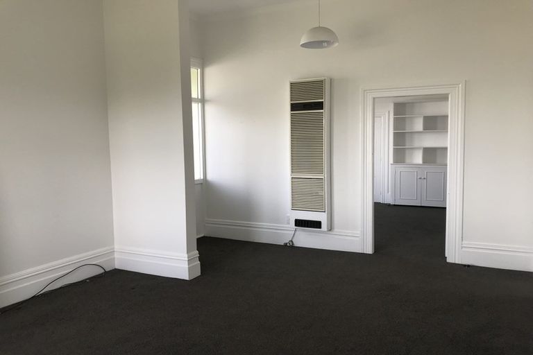 Photo of property in 21 Dorking Road, Brooklyn, Wellington, 6021