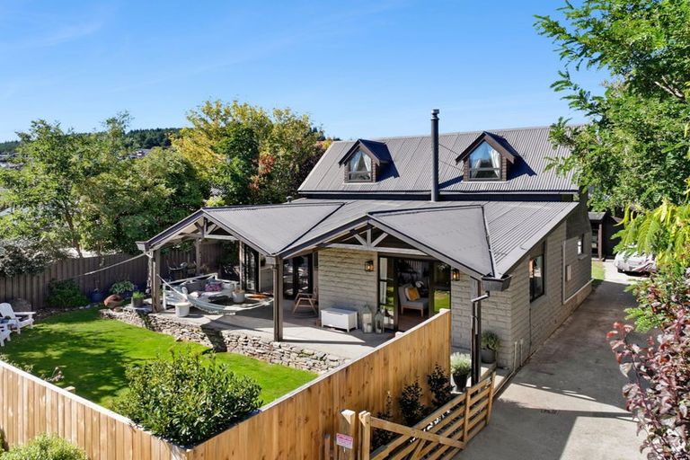 Photo of property in 22 Rata Street, Wanaka, 9305