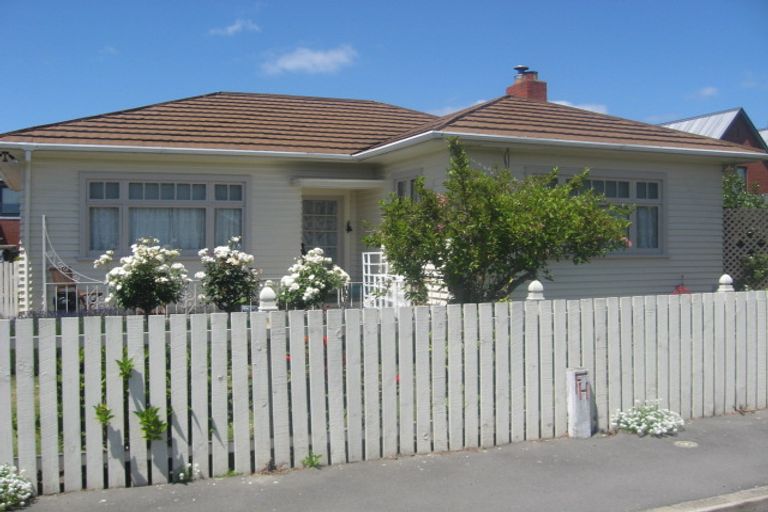 Photo of property in 12 Moore Street, Sydenham, Christchurch, 8023