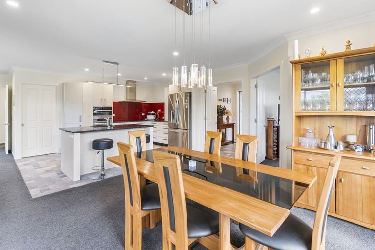 Photo of property in 18 Feist Street, Carterton, 5713