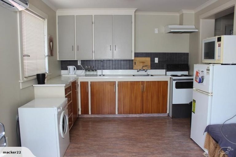 Photo of property in 1/236 Stuart Street, Dunedin Central, Dunedin, 9016