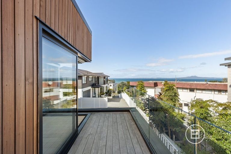 Photo of property in 30c Oban Road, Browns Bay, Auckland, 0630