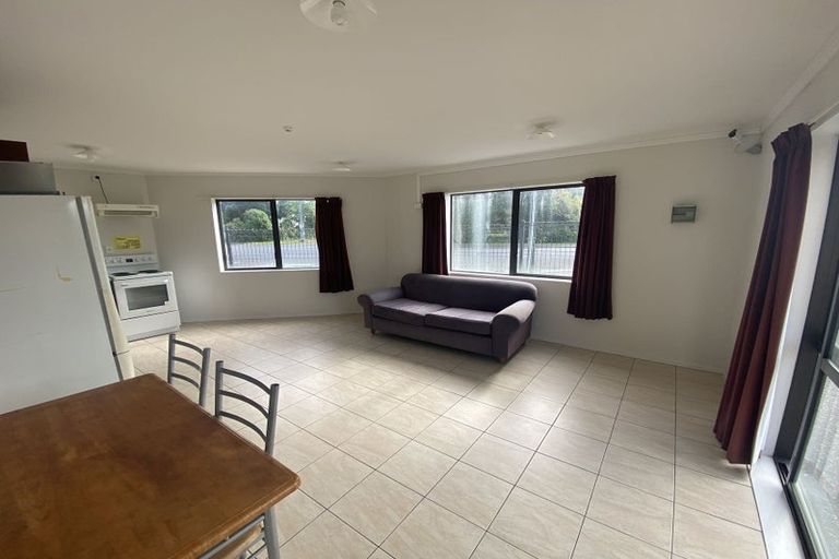 Photo of property in 2 Vine Street, Hillcrest, Hamilton, 3216