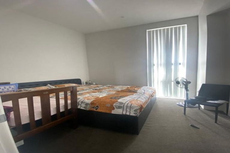 Photo of property in 13 Walsh Road, Papakura, 2110