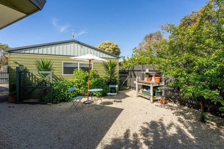 Photo of property in 88 Queens Road, Waikanae Beach, Waikanae, 5036
