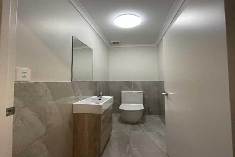 Photo of property in 23 Warbler Crescent, Papakura, 2110