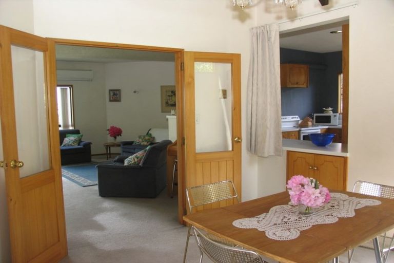 Photo of property in 6 Thorn Crescent, Fernhill, Queenstown, 9300