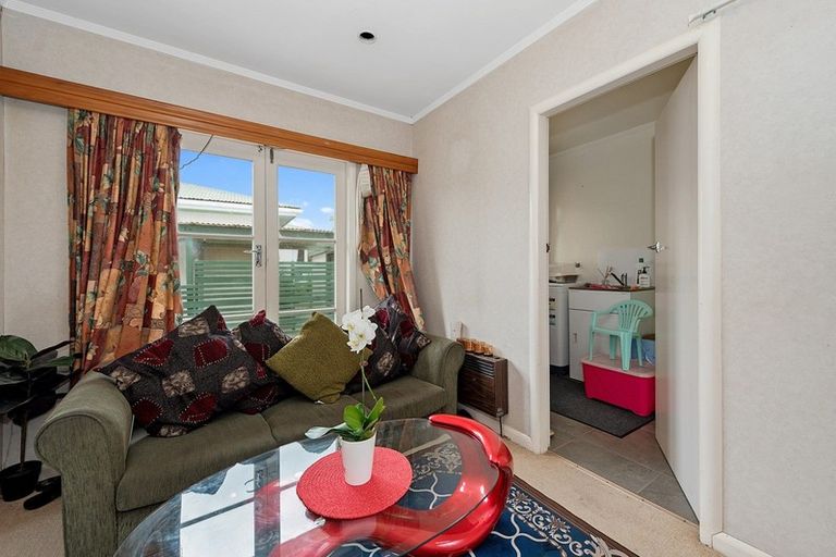 Photo of property in 63 Mount View Road, Melville, Hamilton, 3206