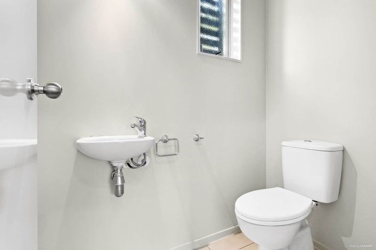 Photo of property in 85 Albionvale Road, Glen Eden, Auckland, 0602